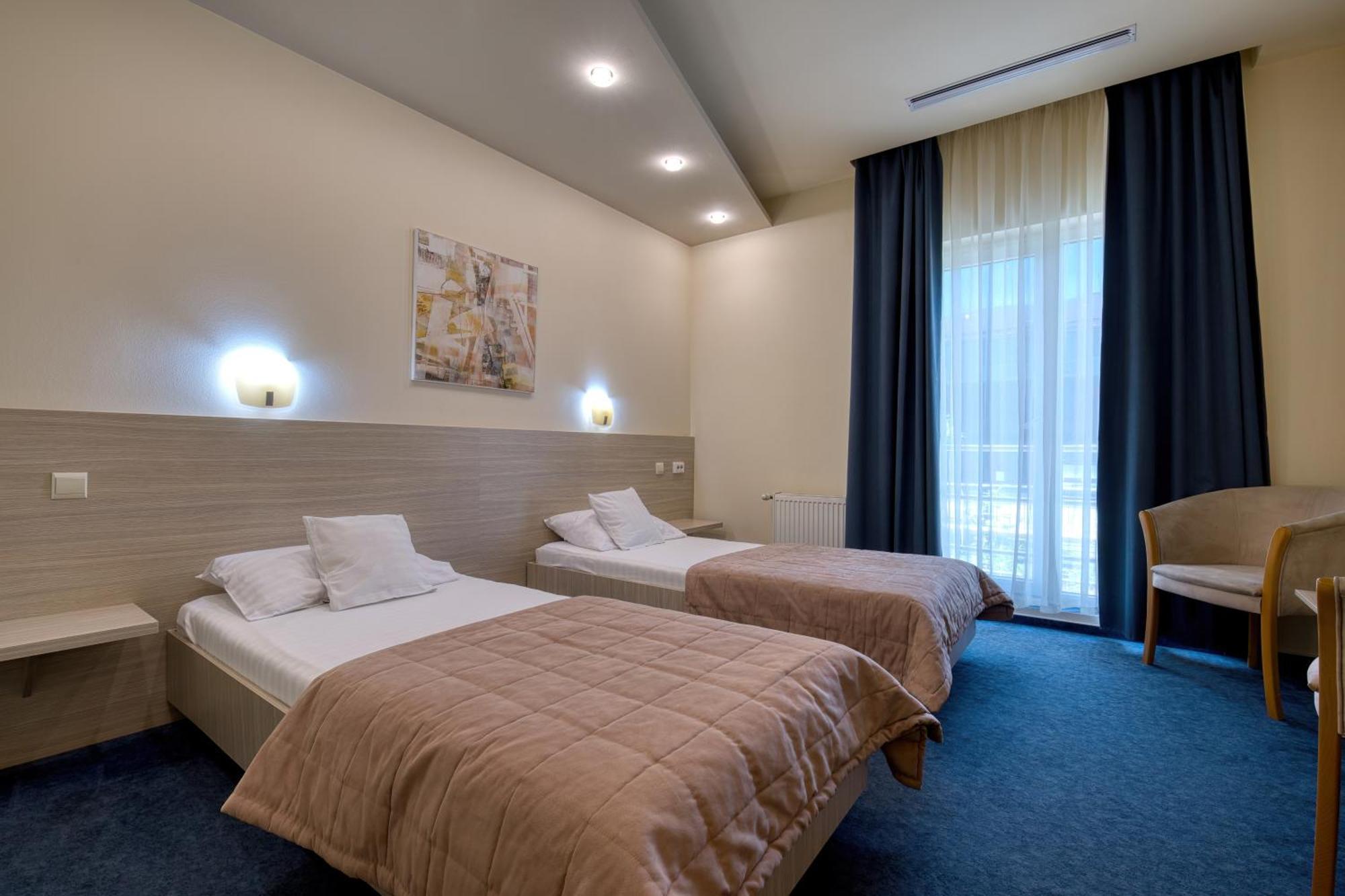 Hotel Torontal Timişoara Exteriör bild
