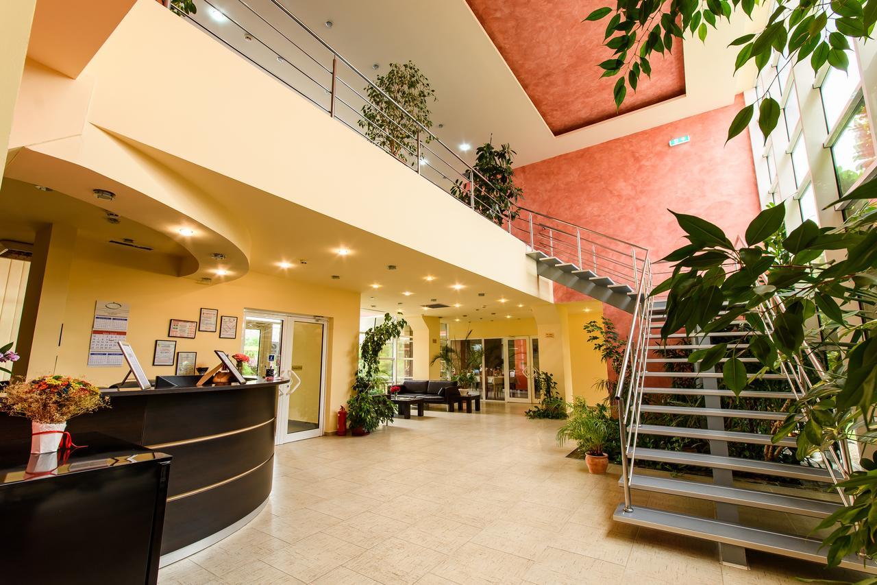 Hotel Torontal Timişoara Exteriör bild
